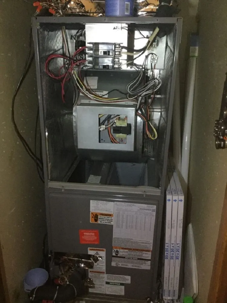 Slide of Tom's Heating & Air Conditioning