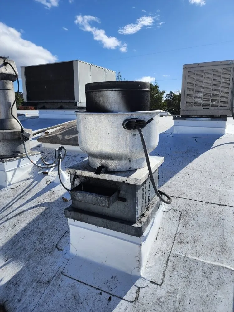 Slide of Tom's Refrigeration HVAC