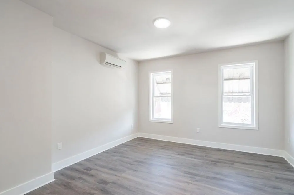 Slide of Toomer & Sons General Contractors