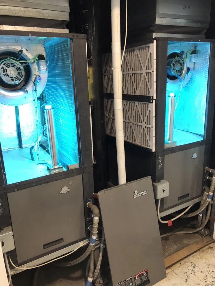 Slide of Top Gun Mechanical