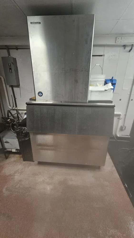 Slide of Top Gun Services