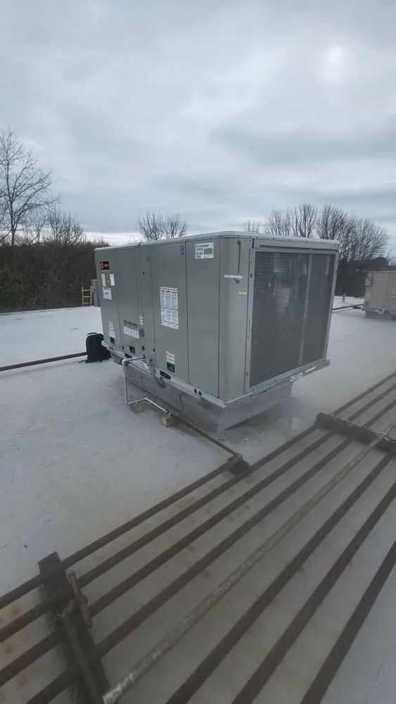 Slide of Top Gun Services