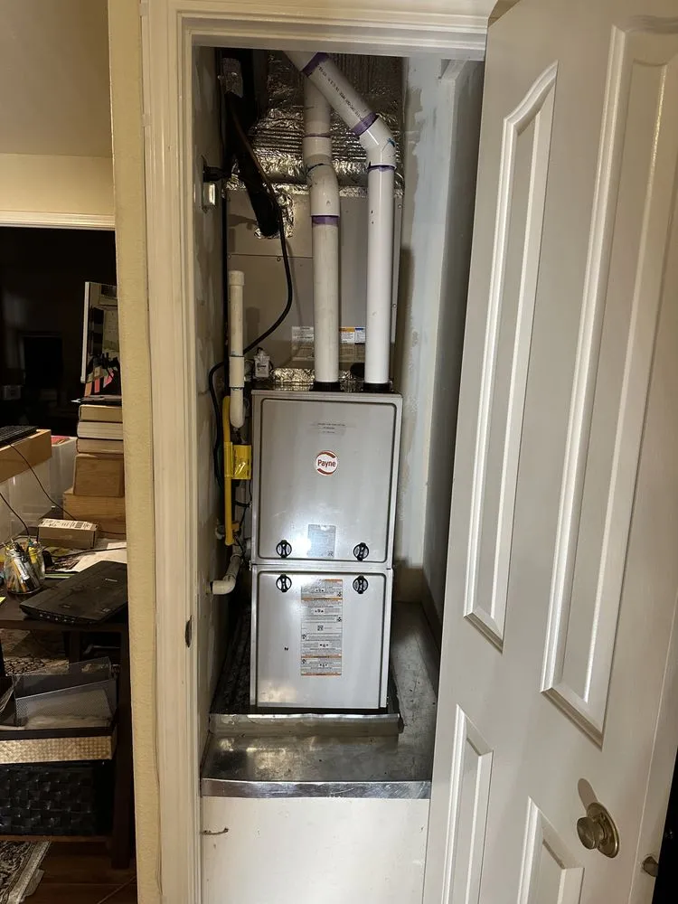 Slide of TopDog HVAC & Facrication