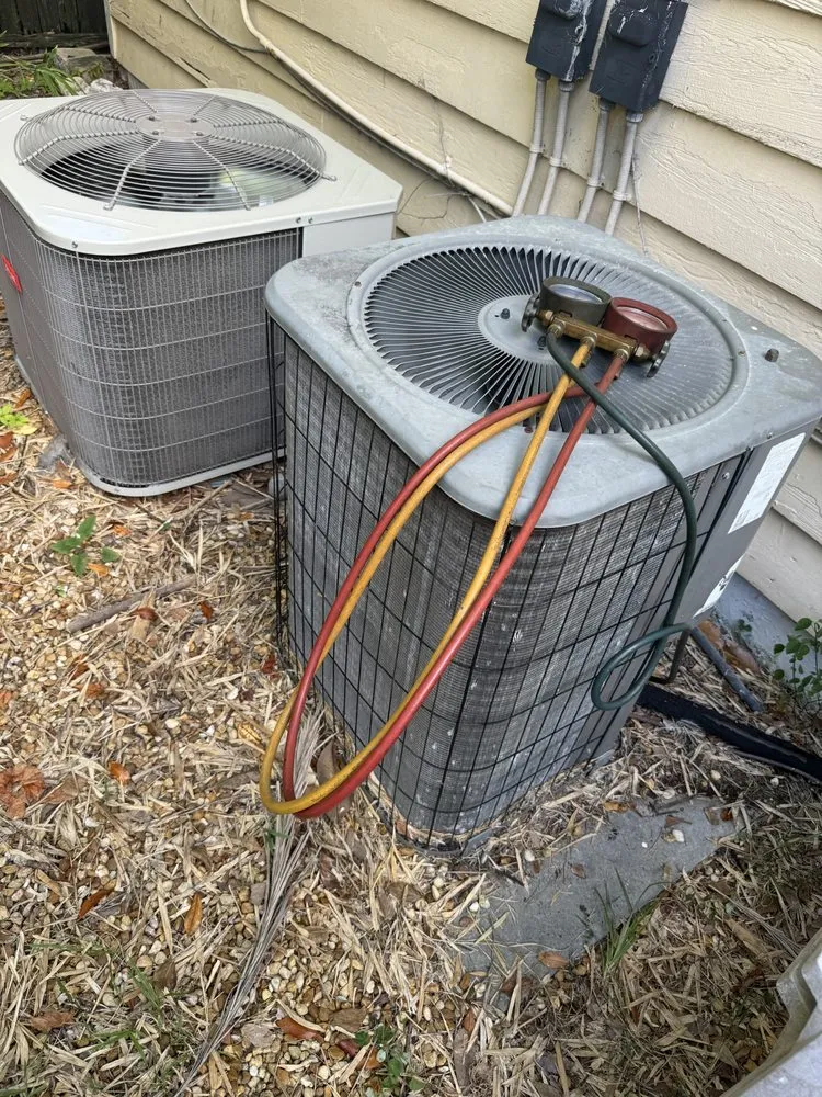 Slide of Traddox Air Conditioning