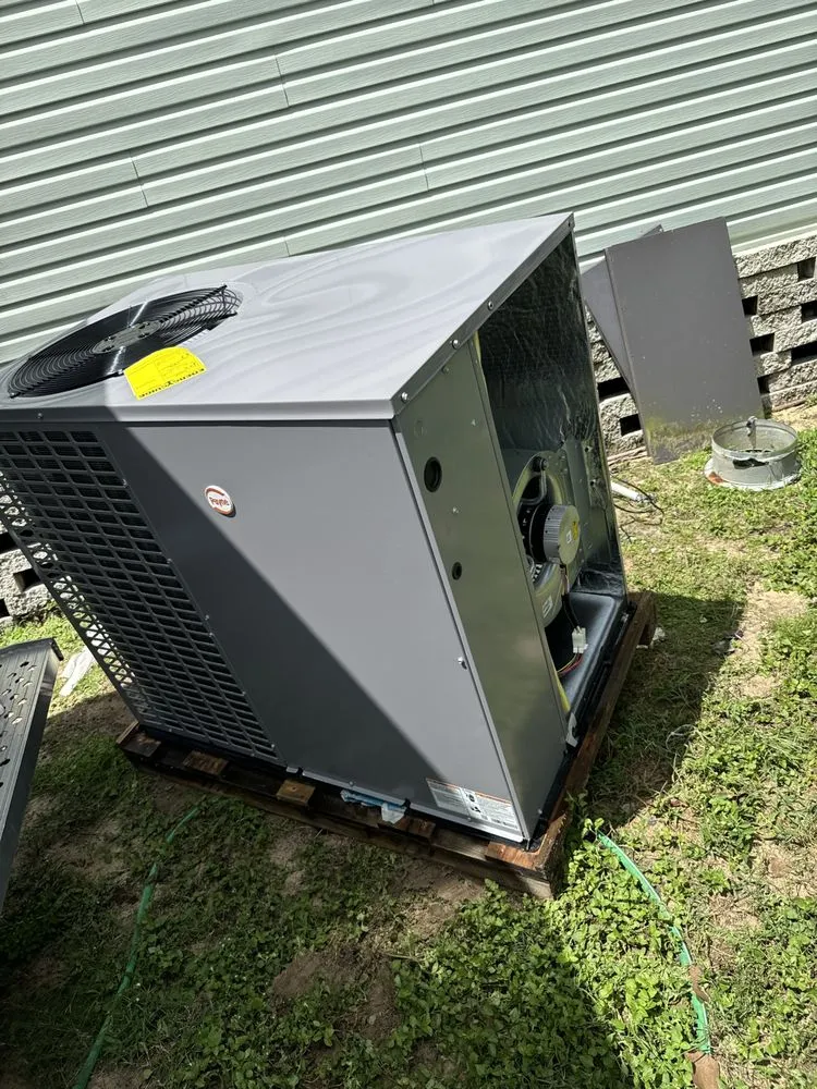 Slide of Traddox Air Conditioning