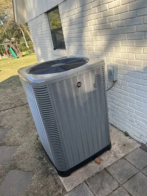 Trademasters Heat & Air Logo