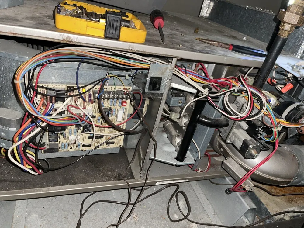 Slide of Tran’s Essential Air Cool & Heating