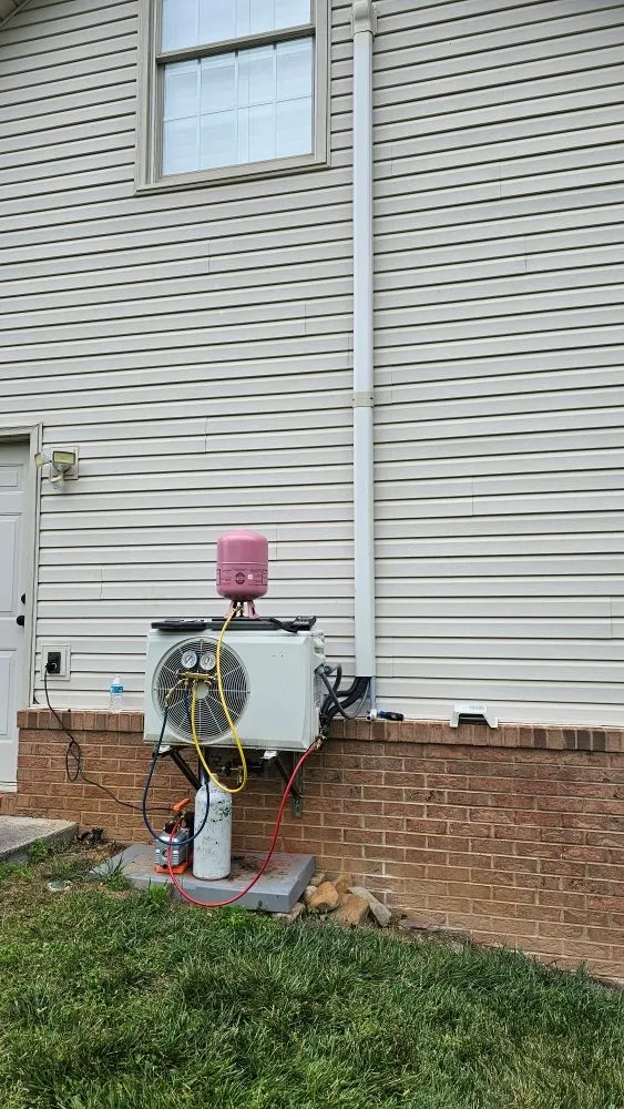 Slide of Trebol Services