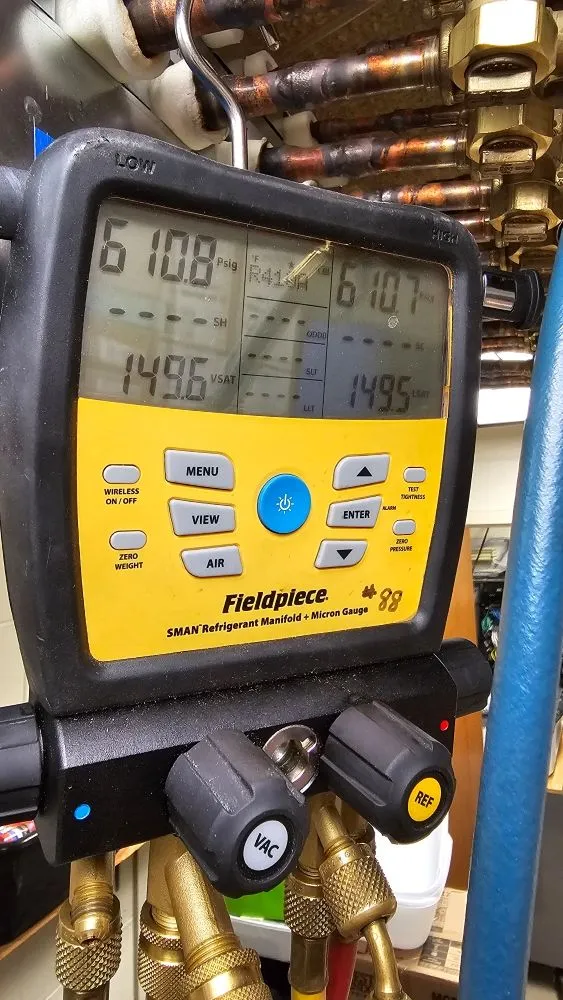 Slide of Trebol Services