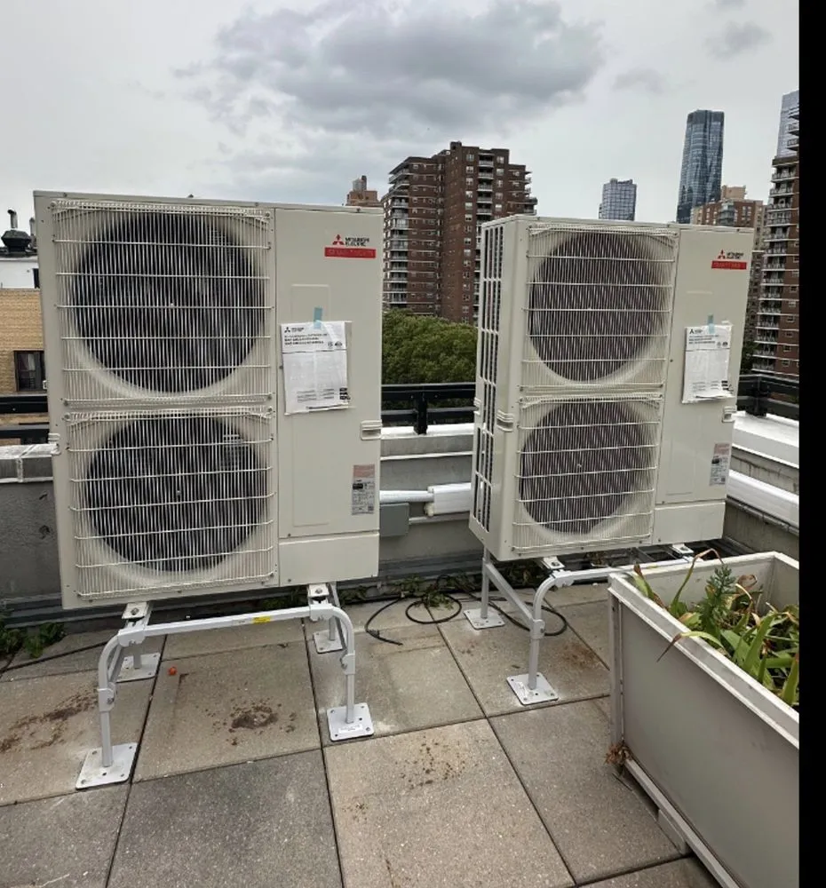 Slide of Tropical Aire