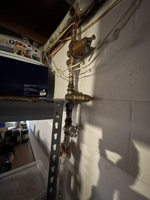 Trusted Heating Cooling & Construction Logo