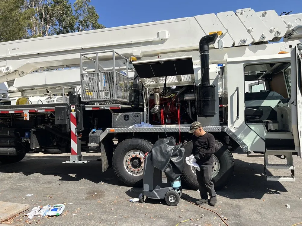 Slide of T&t auto air conditioning