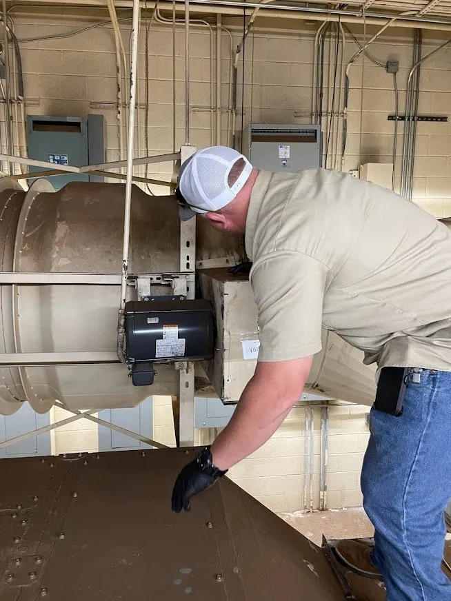 Slide of Tuffpaw Air