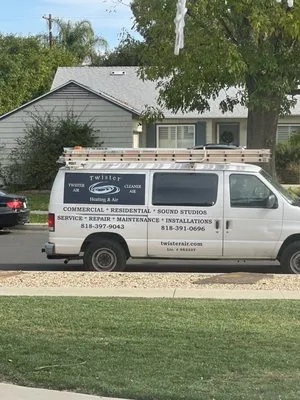 Twister Heating & Air Logo