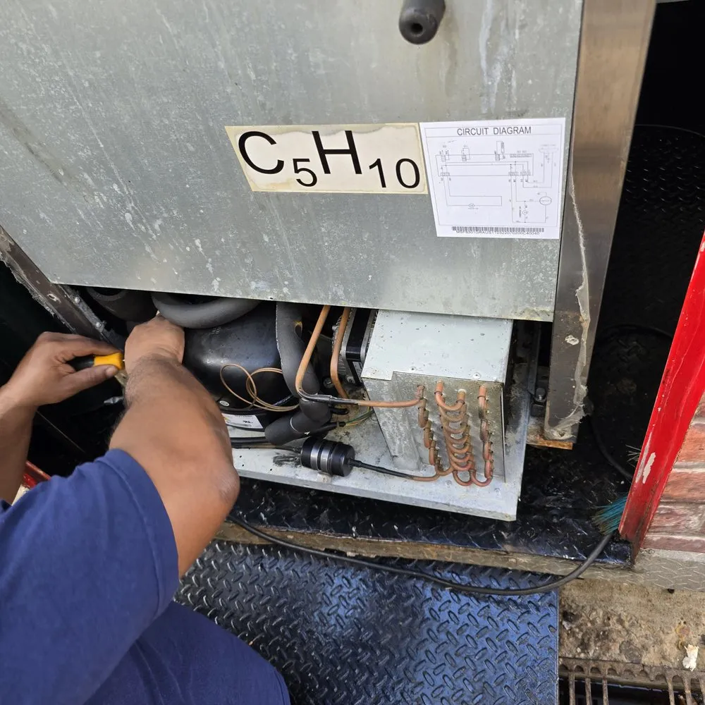 Slide of Txv Industries