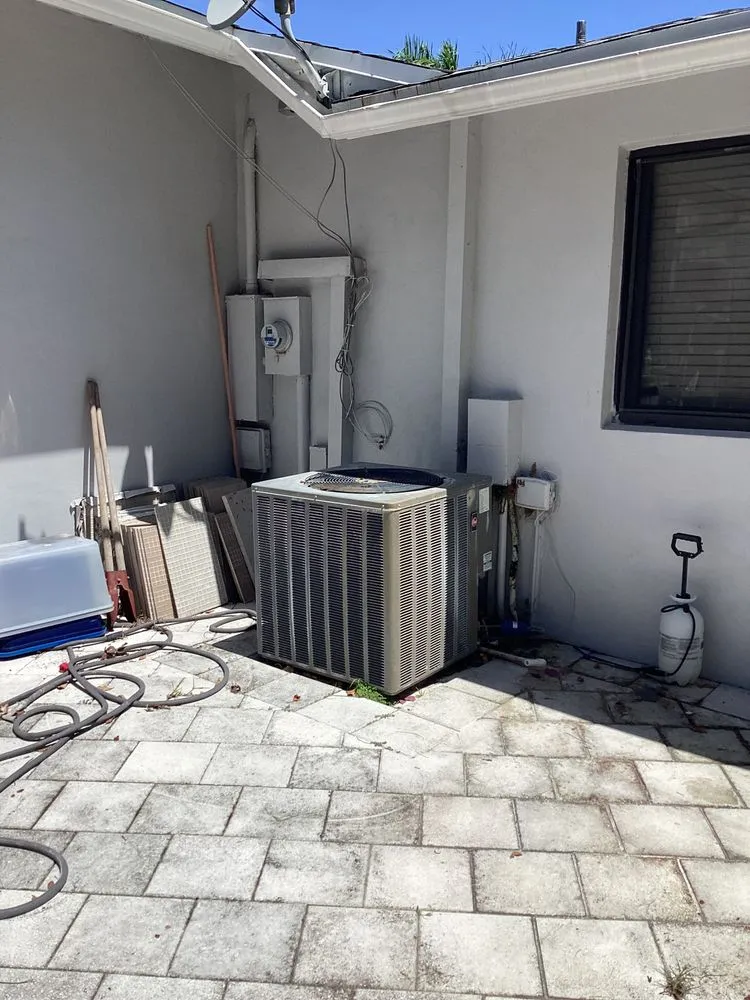 Slide of Uberhitzen HVAC-R