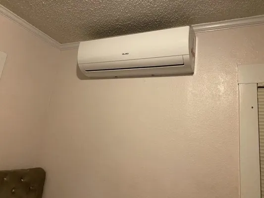 Ultimate Heating and Air conditioning Logo