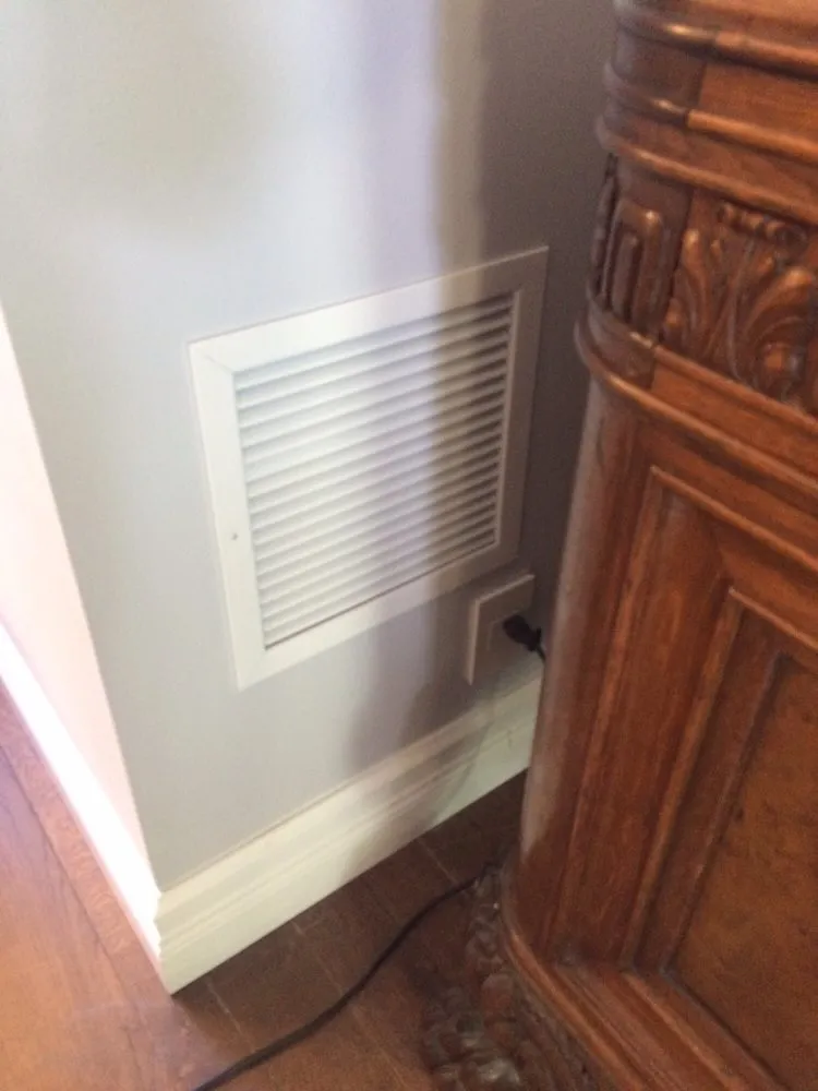 Slide of Ultracool Air Conditioning And Heating