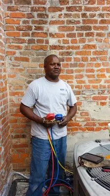 U&M AC Heating Mechanical Services Logo