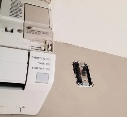 UMC Heating & Air Conditioning Refrigeration Logo