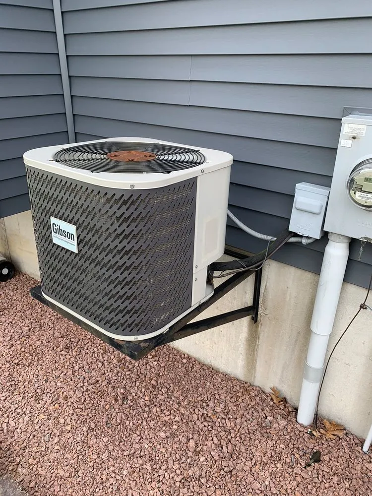 Professional air conditioning service in St. Louis, MO by Unique Heating and Cooling