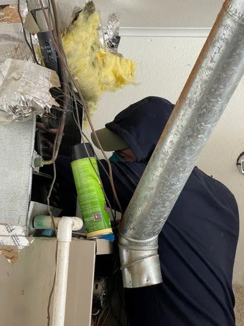 Slide of Unitechs Heating and Air Conditioning