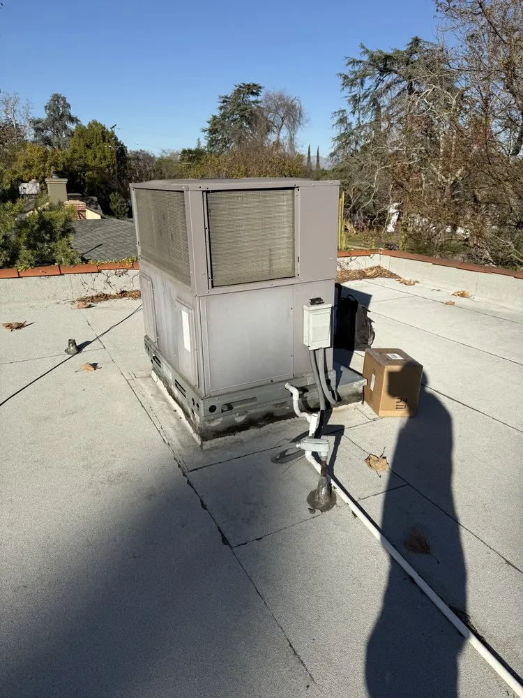 Slide of Unitechs Heating and Air Conditioning