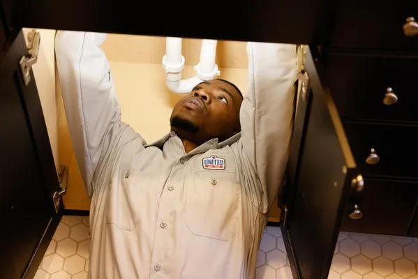 United Air Temp Logo