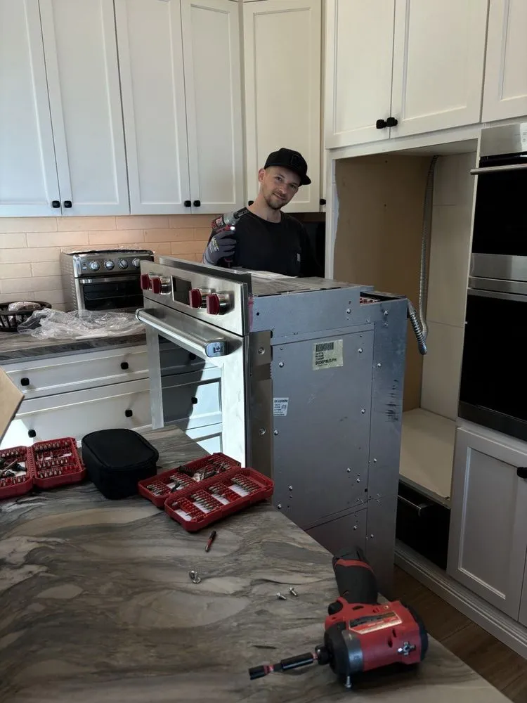 Slide of United Appliance Repair