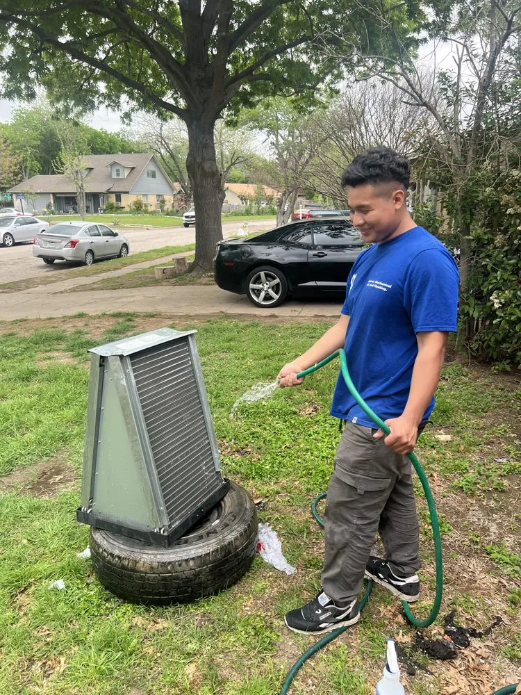 Slide of United express AC