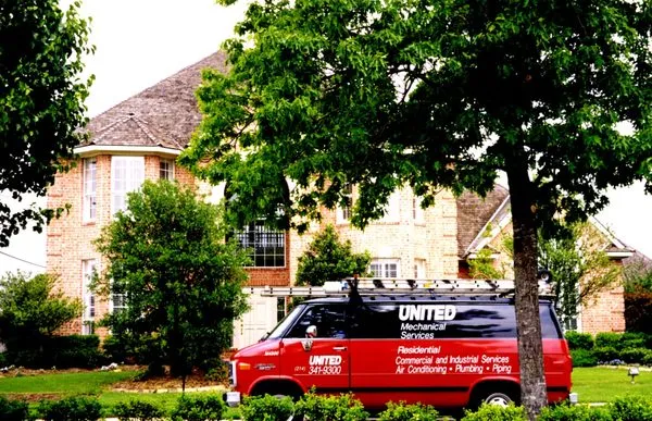 United Mechanical Logo