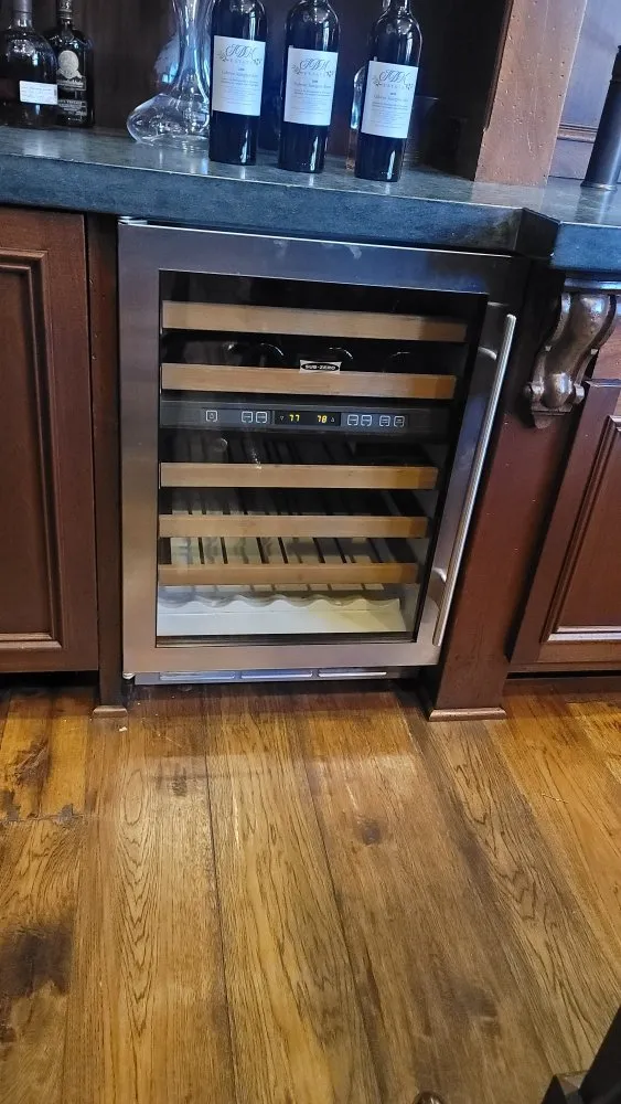 Slide of United Repair Service