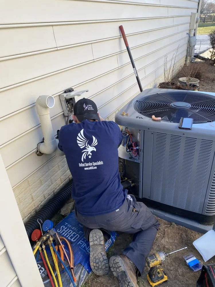 Slide of United Service Specialists