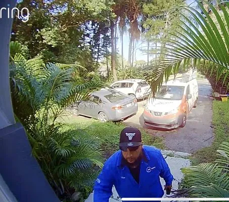 Universal Air & Heat Logo