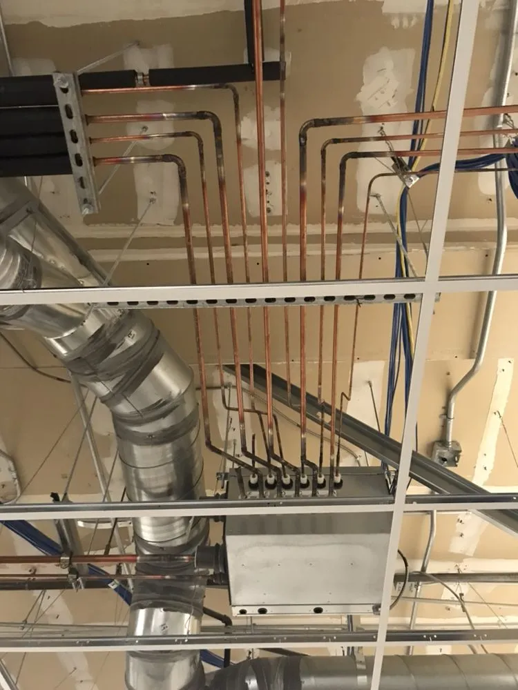 Slide of Universal Air