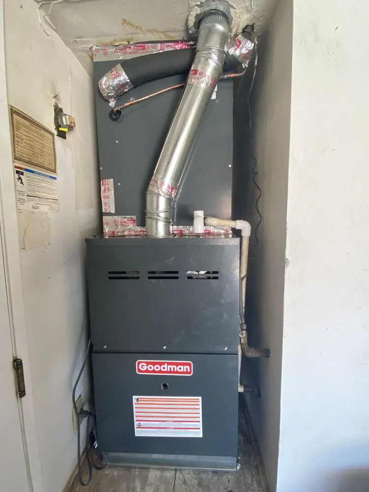 Slide of Universal Air