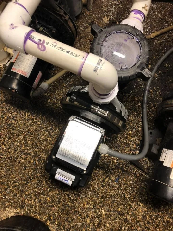 Slide of Universal EM Hvac Services