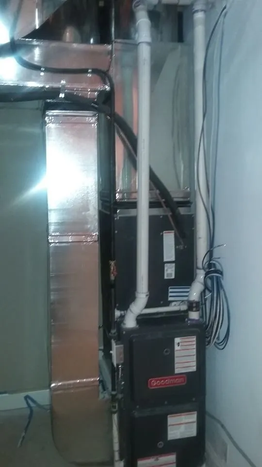 Slide of Universal EM Hvac Services