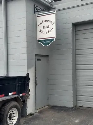 Universal EM Hvac Services Logo