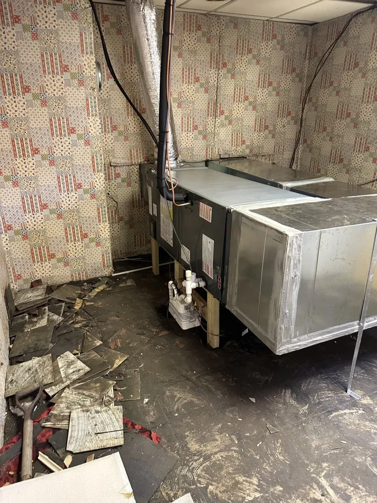 Slide of Universal Guy's Heat & Air