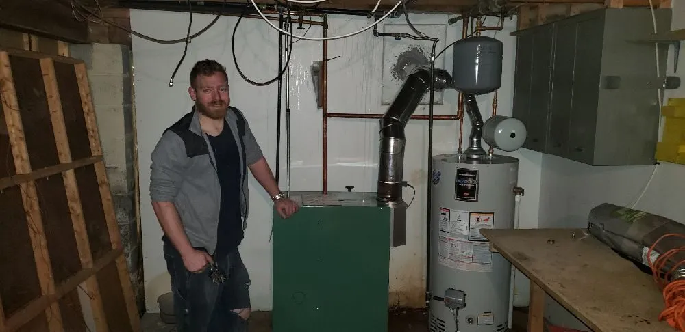 Slide of Universal Heating & Air Conditioning