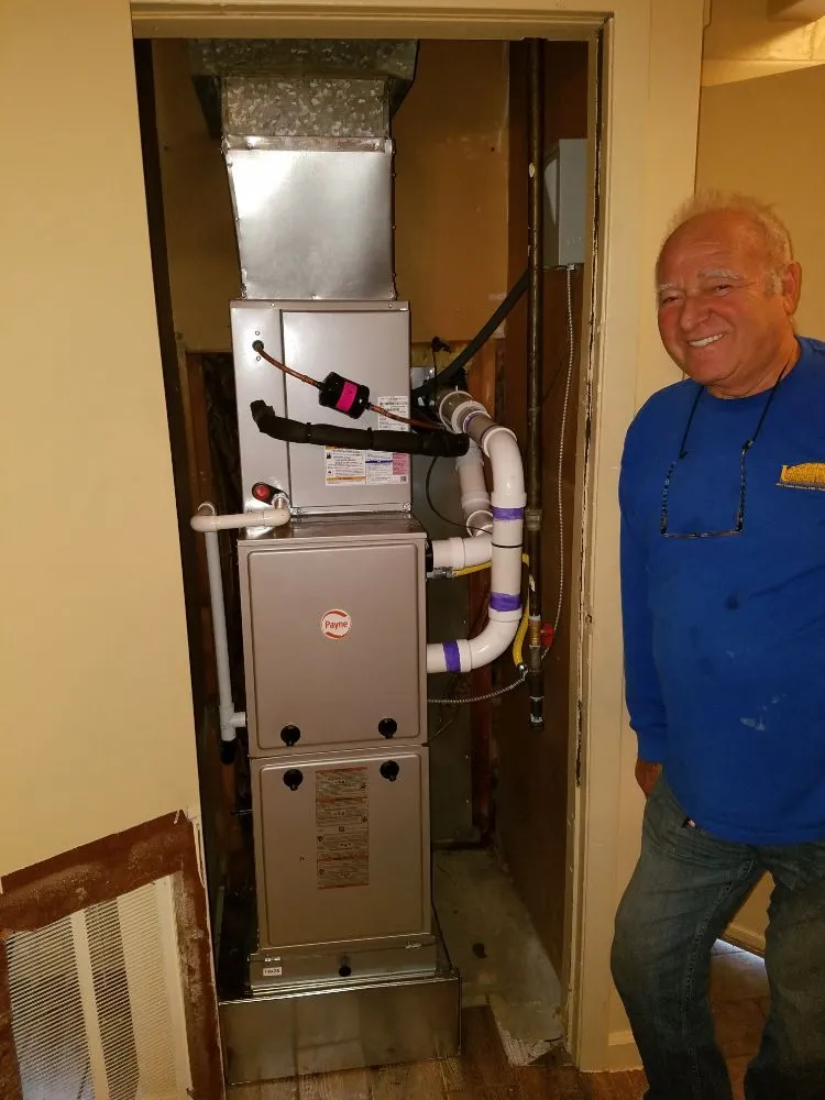 Slide of Universal Heating & Air Conditioning