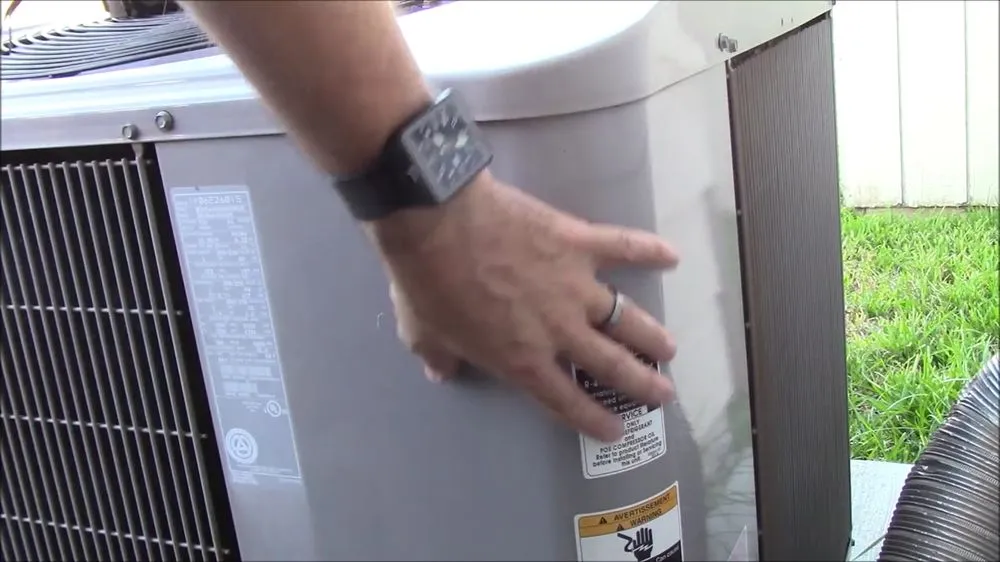 Slide of Universal Heating and Air Conditioning