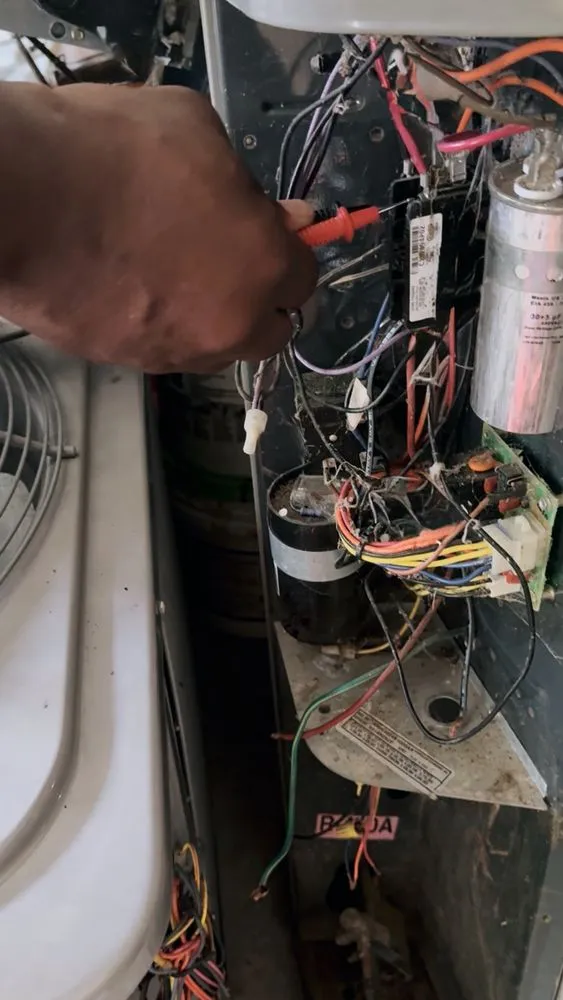 Slide of Universal HVAC Heating & Air