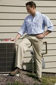 Universal Mechanical Contractors Logo