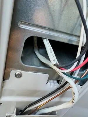 Universal Mechanical Logo