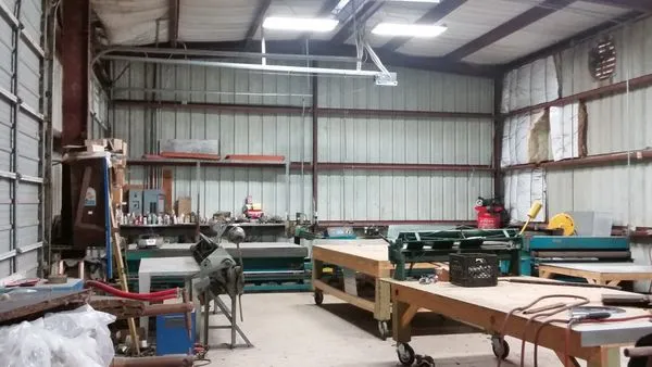 Universal Refrigeration & Electric Logo