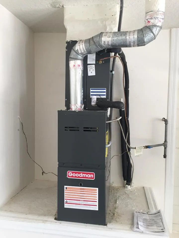 Slide of Universal Repair Services