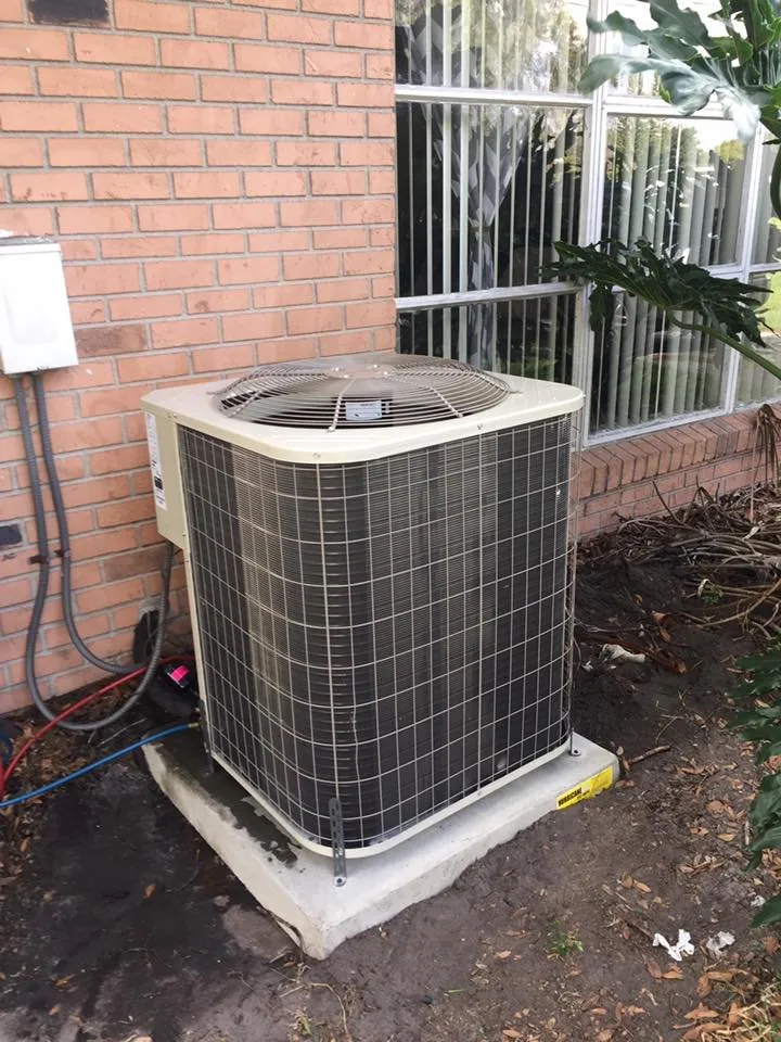 Slide of Universal Repair Services