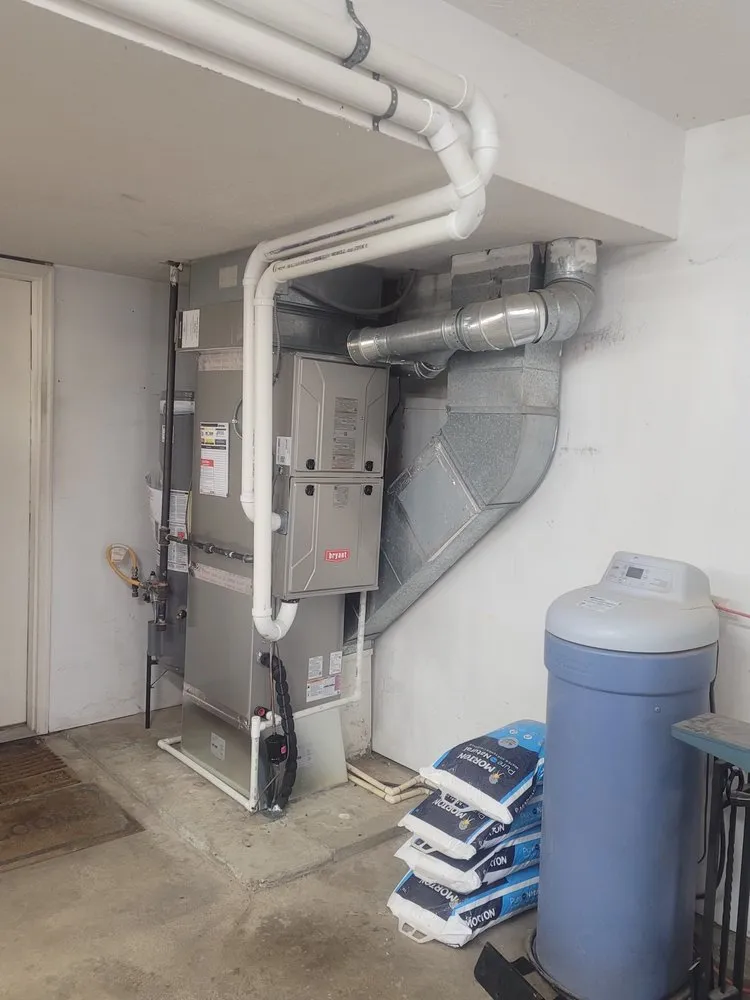 Slide of Uno Heating & Cooling